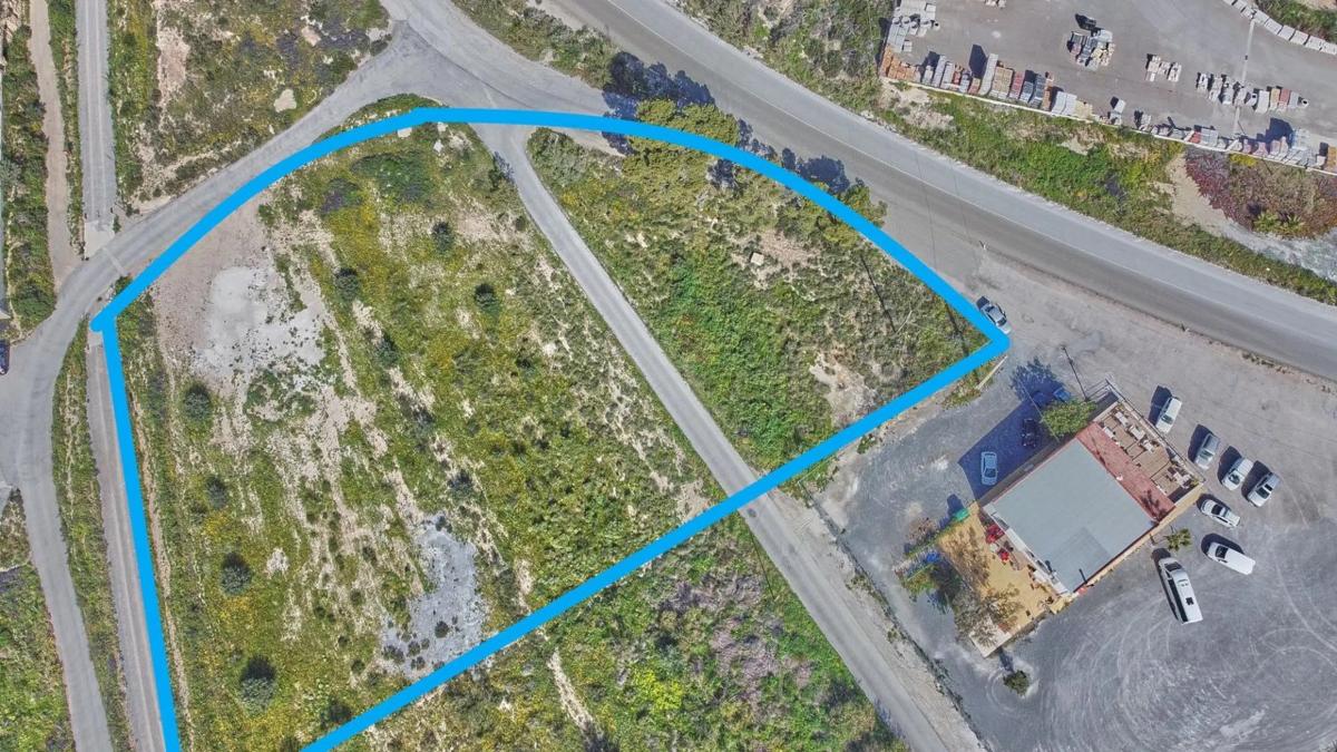 Terreno en venta en Cantoria, Almería photo 2