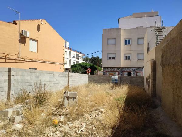 Terreno en calle Príncipe de Asturias, 30 photo 2