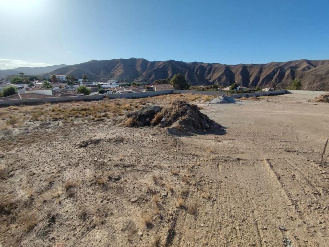 Terreno en venta en Arboleas, Almería photo 2