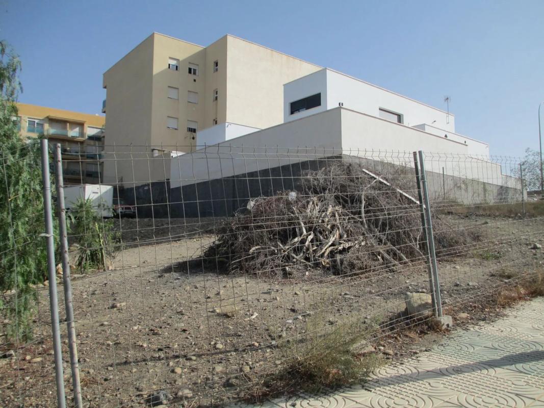 Terreno en venta en Viator, Almería photo 4