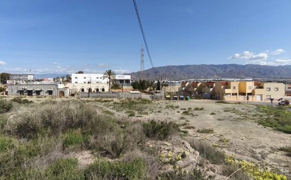Terreno en Huércal de Almería thumbnail 1