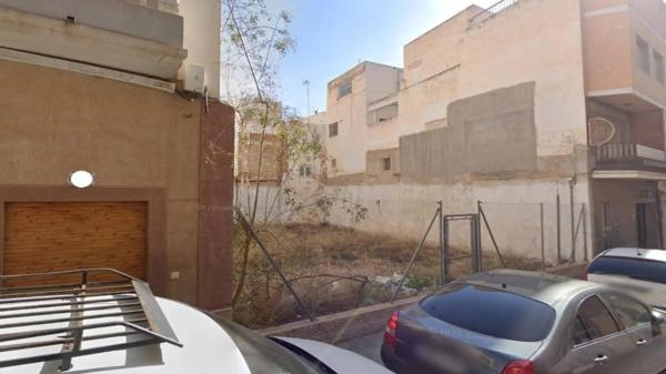 Terreno en Centro-Rambla thumbnail 1