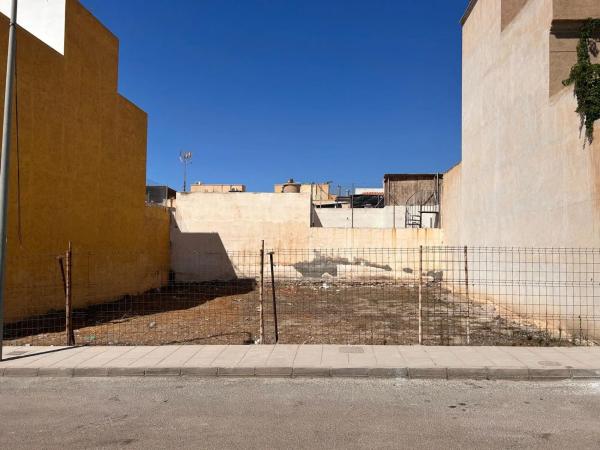 Terreno en calle Saturno, 12 photo 1
