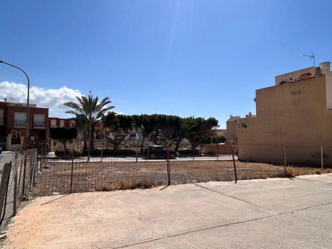 Terreno en venta en Pechina, Almería photo 3