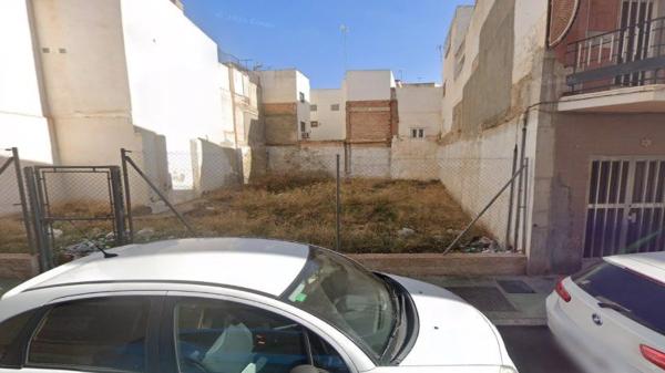 Terreno en Centro-Rambla photo 1