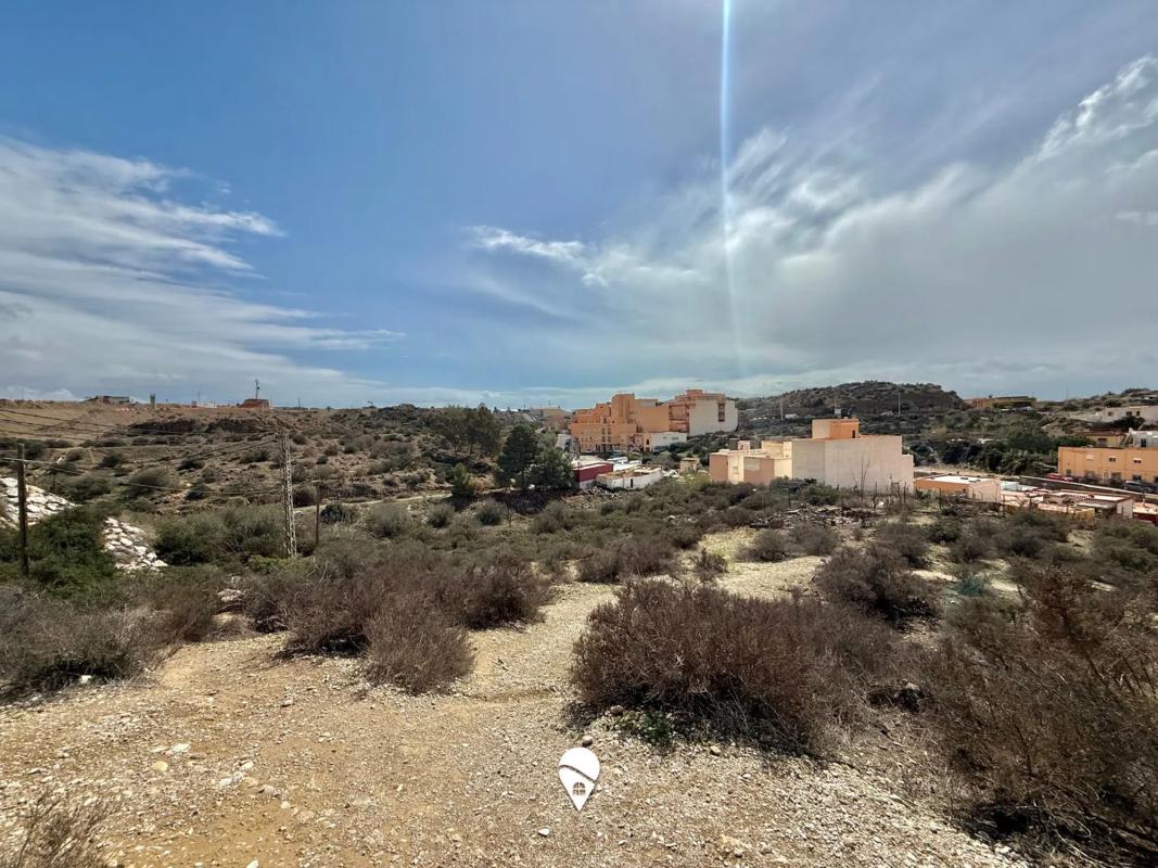 Terreno en venta en Viator, Almería photo 2