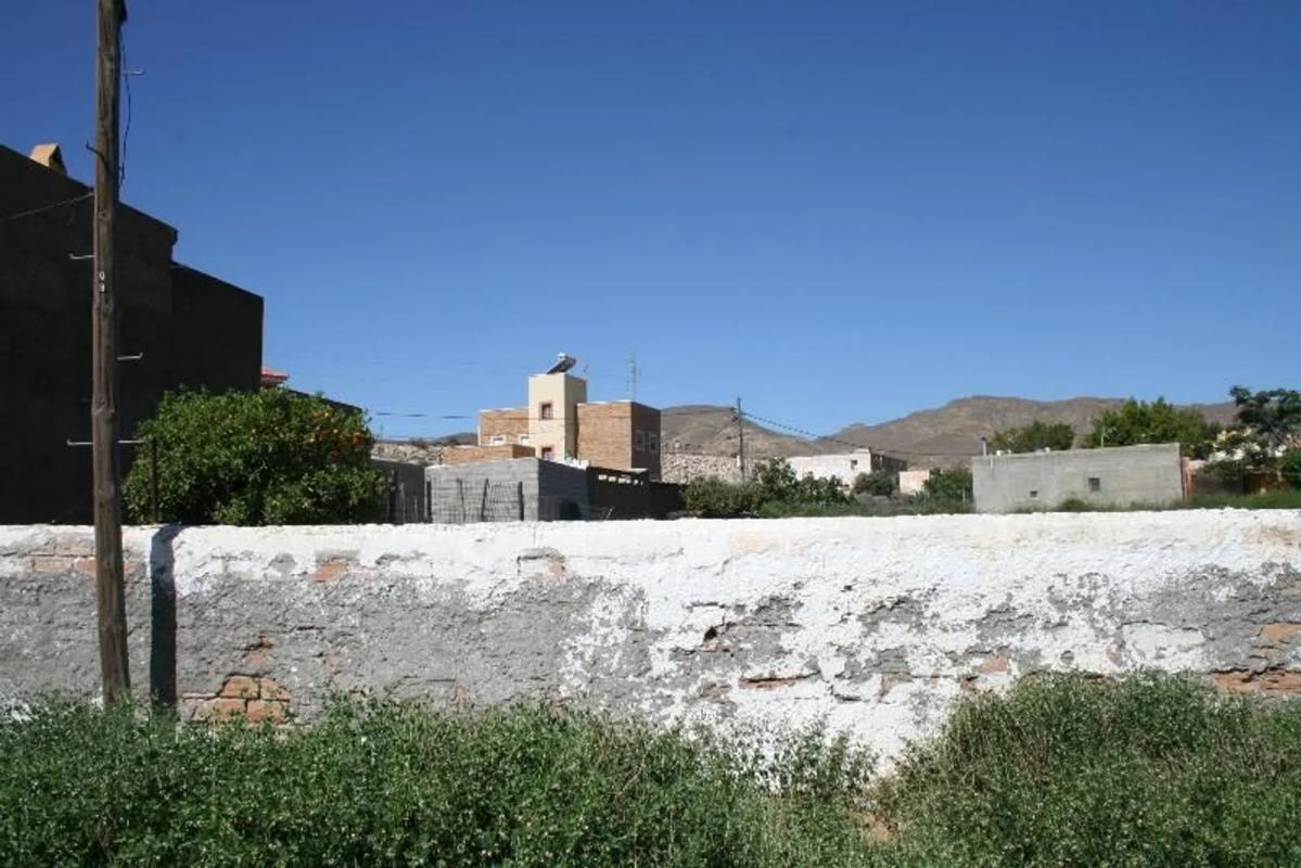 Terreno en venta en Huércal de Almería, Almería photo 1
