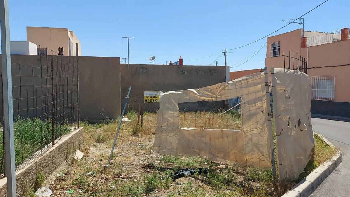 Terreno en venta en Huércal de Almería, Almería photo 1