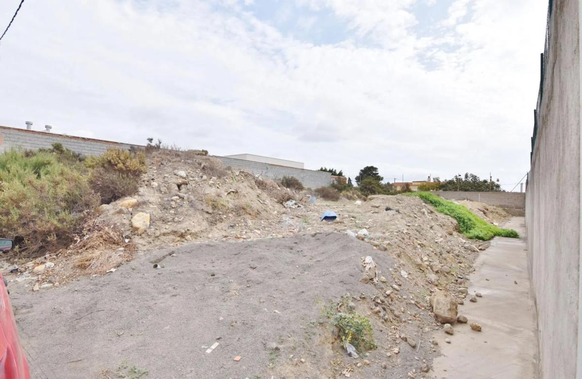 Terreno en venta en Viator, Almería photo 4