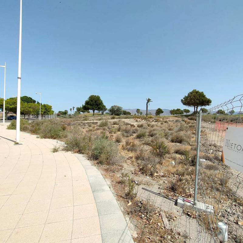 Terreno en venta en Almería, Almería photo 4