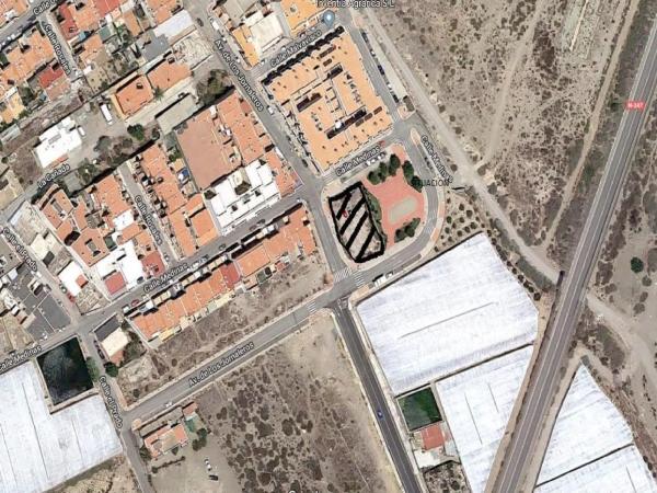 Terreno en calle Medinas photo 3