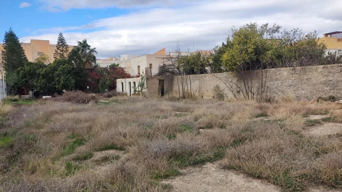 Terreno en venta en Pechina, Almería photo 1