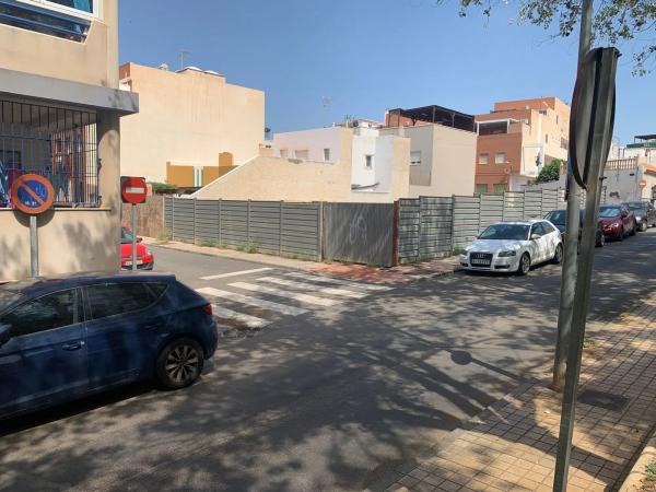 Terreno en calle Palmitos, 38 photo 1