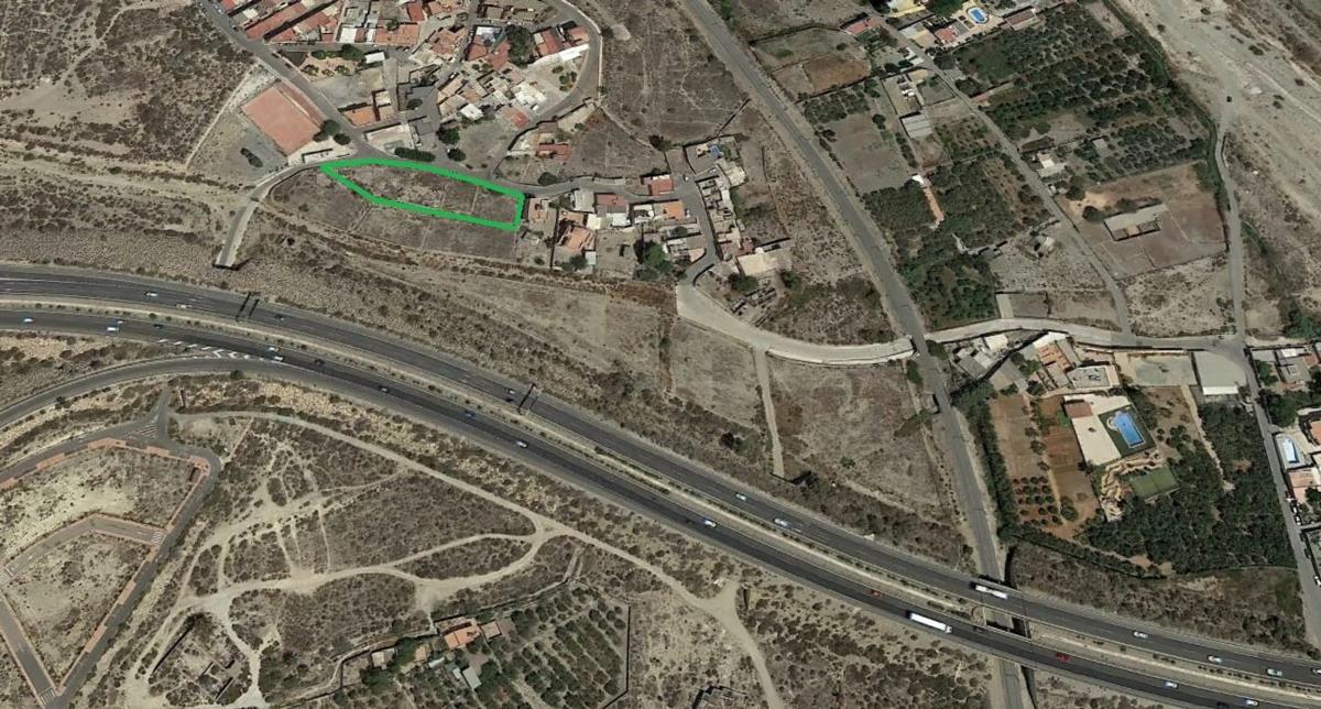 Terreno en venta en Huércal de Almería, Almería photo 1