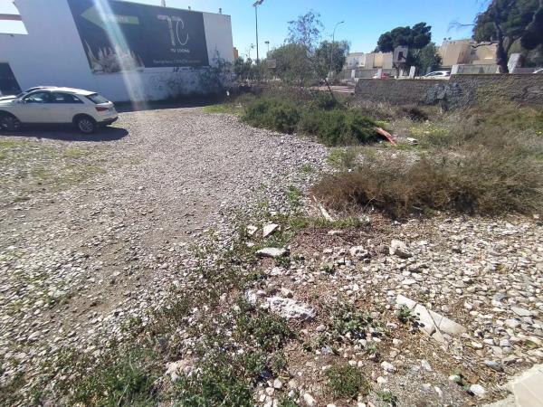 Terreno en calle Euro photo 3