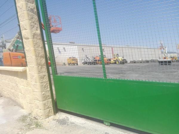 Terreno en calle Bronce, 202 photo
