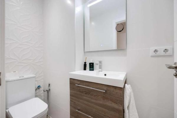 Apartment for sale in  Barrio El Acequión, Torrevieja photo 3