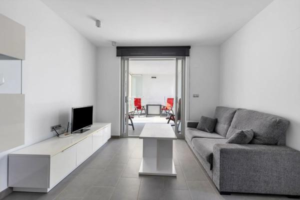 Apartment for sale in Calle del Delfín, Torrevieja thumbnail 2