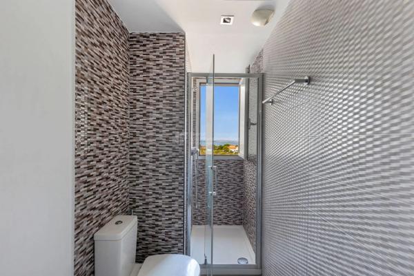 Apartment for sale in  Calle del Delfín, Torrevieja photo 4