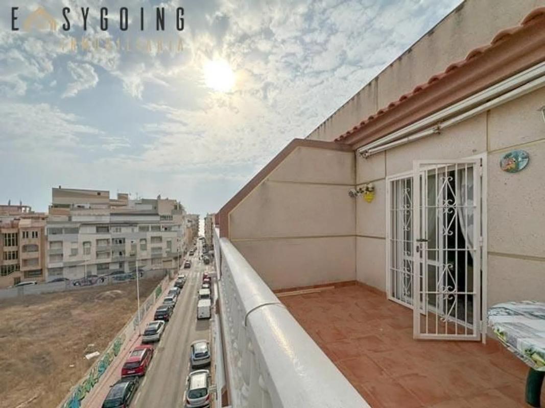 Sprzedaż mieszkania w Calle San Antonio, Torrevieja
photo 2