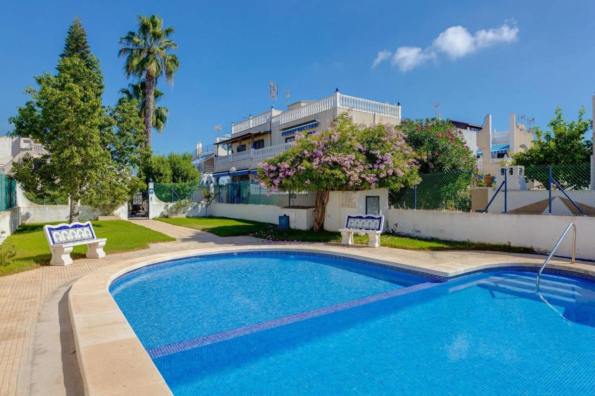 Sprzedaż duplexu w Barrio La Siesta - El Salado - Torreta, Torrevieja photo 3