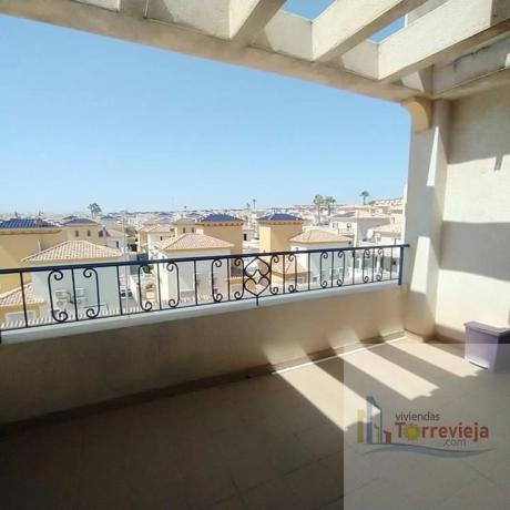 Квартира на продажу на  Barrio Los Balcones - Los Altos del Edén, Торревьеха photo 1