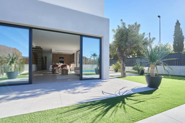 Promotion Villas de la Font new development in San Juan de Alicante photo 1