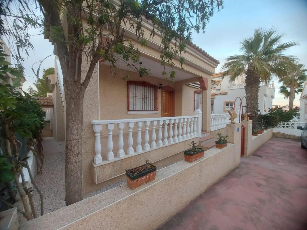Propiedades en venta y alquiler en España photo 2
