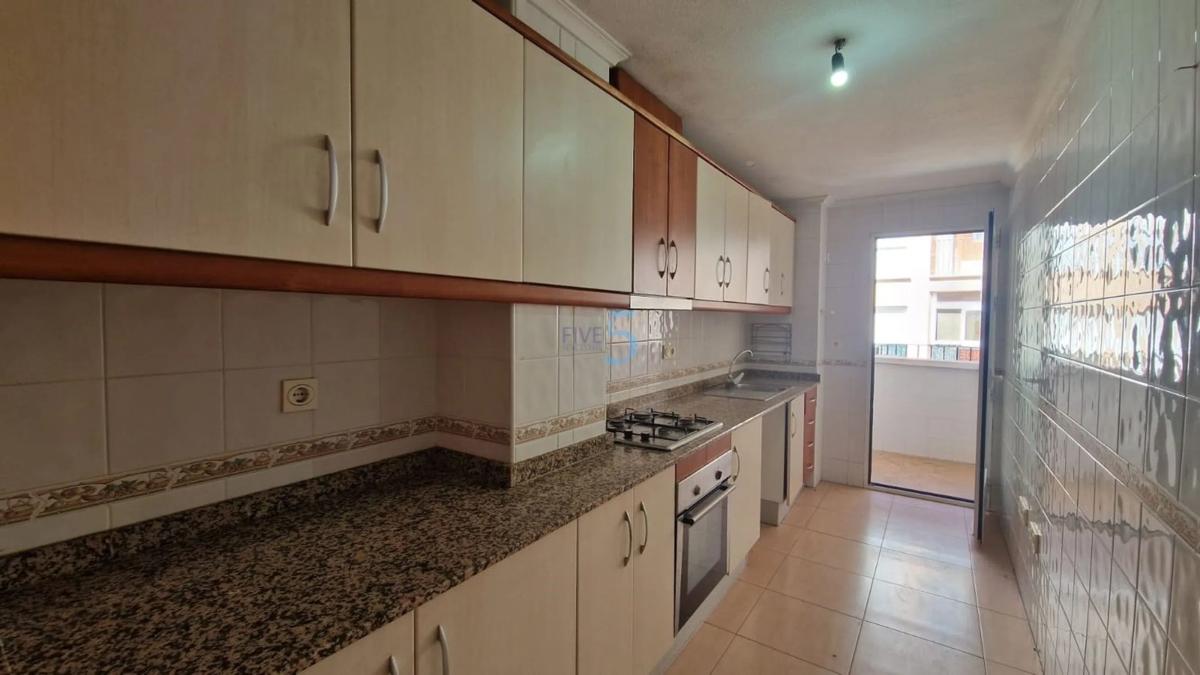 Sale of apartment in Almoradí, Almoradí
 photo 2