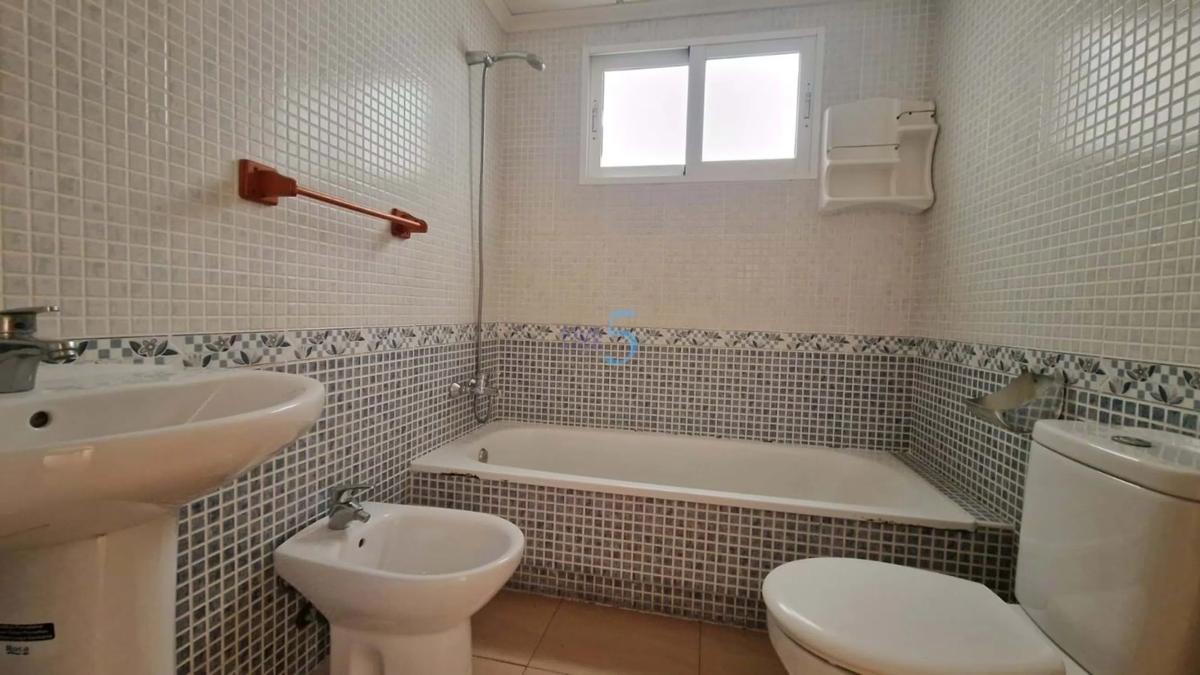 Sale of apartment in Almoradí, Almoradí
 photo 5