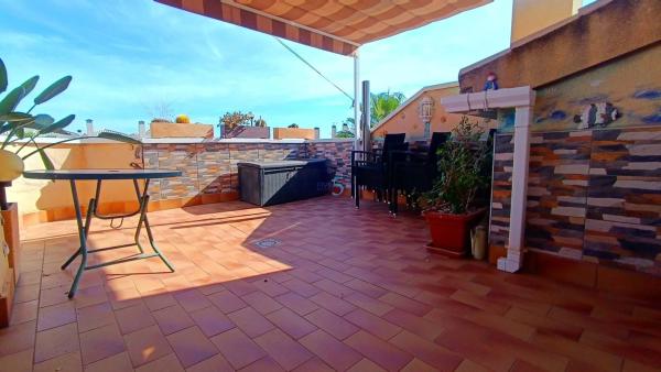 Chalet wolnostojący na sprzedaż w Almoradí, Almoradí photo 1