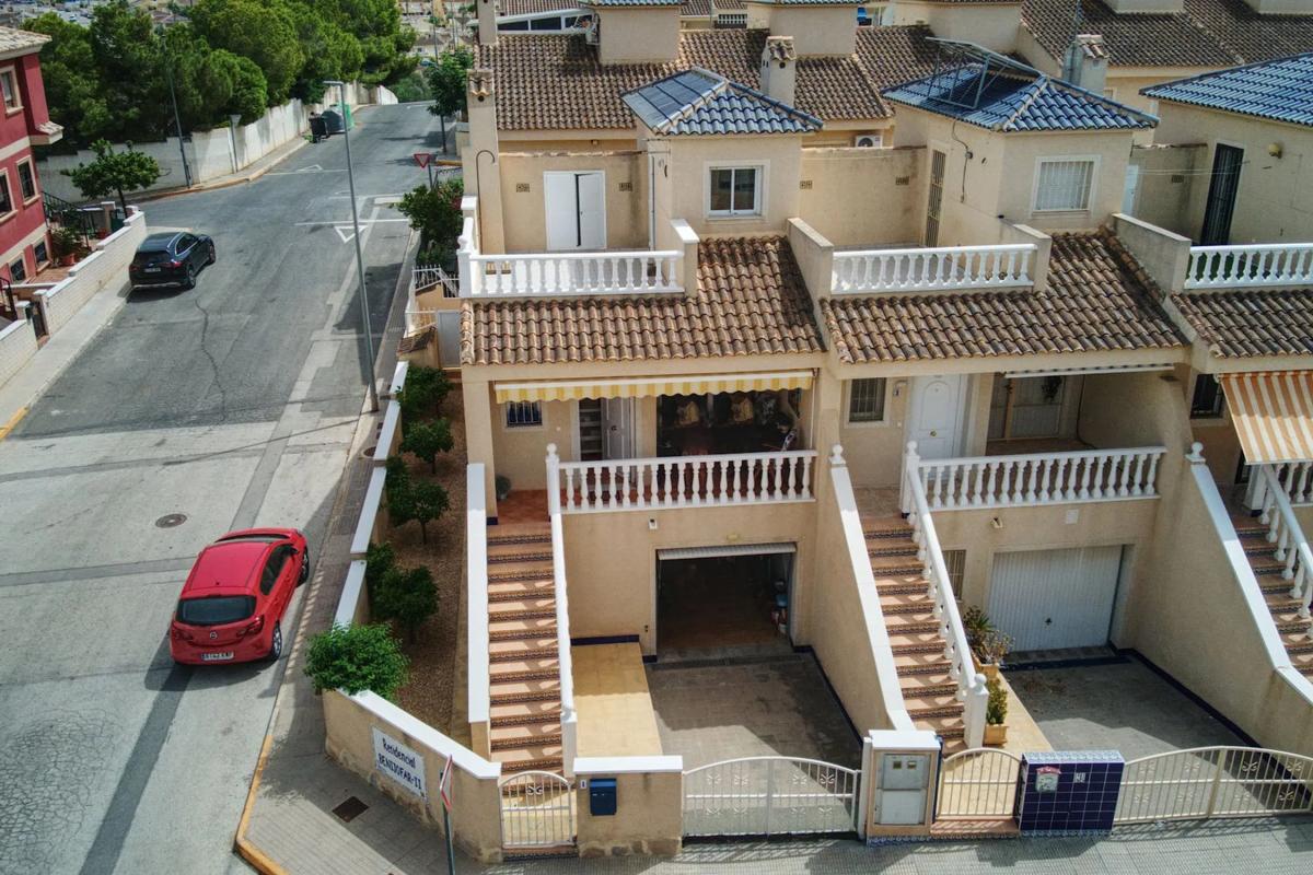 Propiedades en venta y alquiler en España photo 1