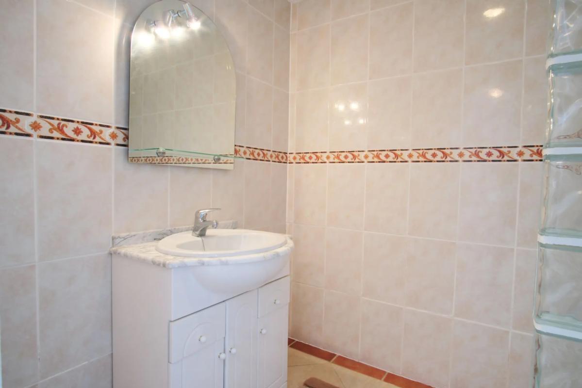 Propiedades en venta y alquiler en España photo 5