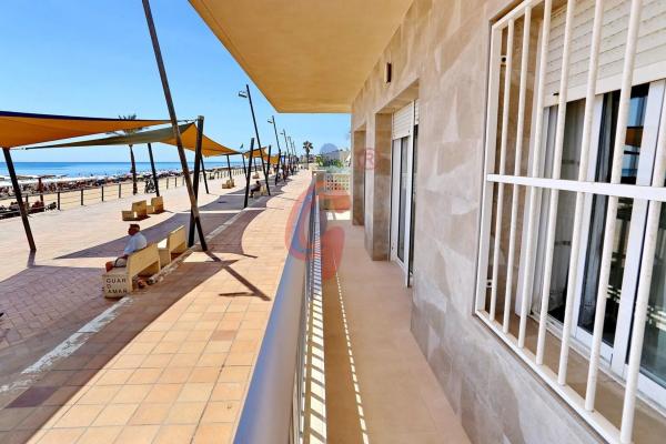 Piso en venta en Avenida de La Libertad, 1, Guardamar del Segura
 photo 1