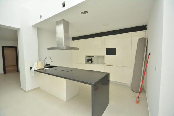 Chalet adosado en calle San Tarsicio thumbnail 1