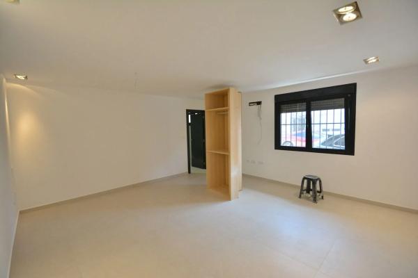 Chalet adosado en calle San Tarsicio thumbnail 2