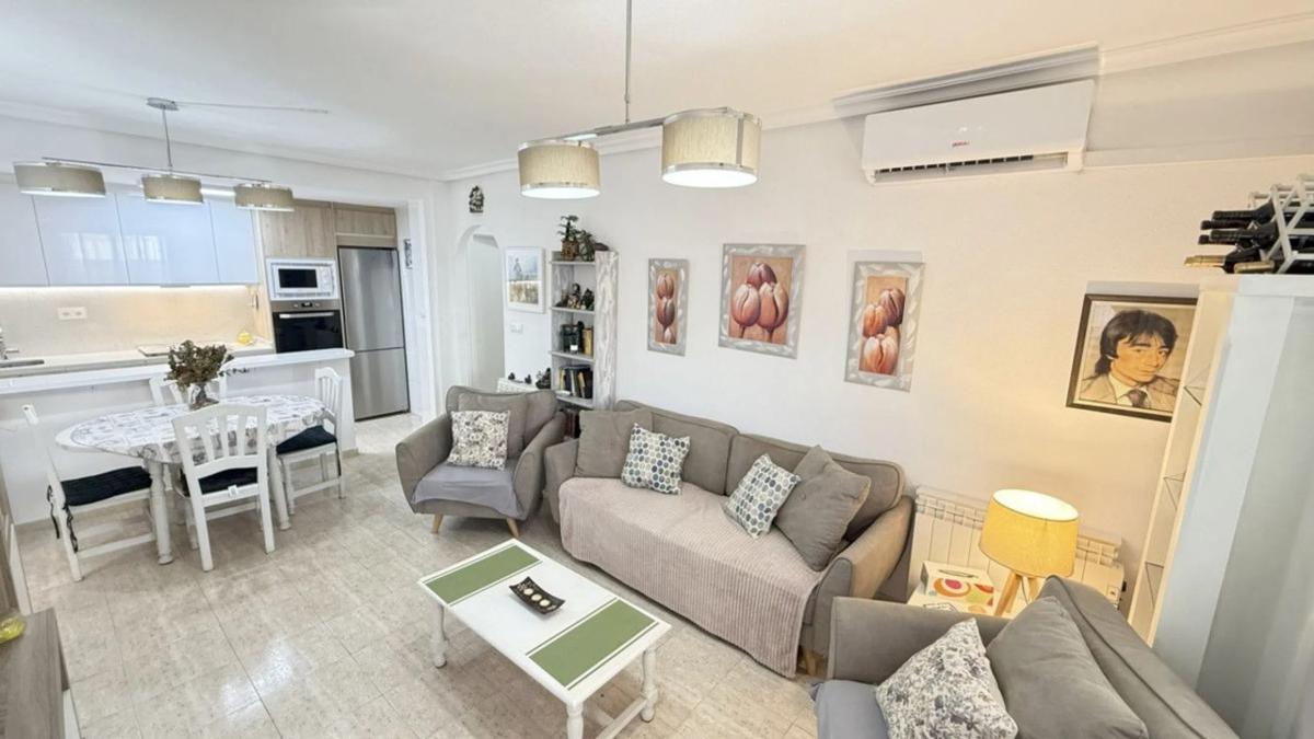 Sale of apartment in Barrio La Zenia, Orihuela
photo 1