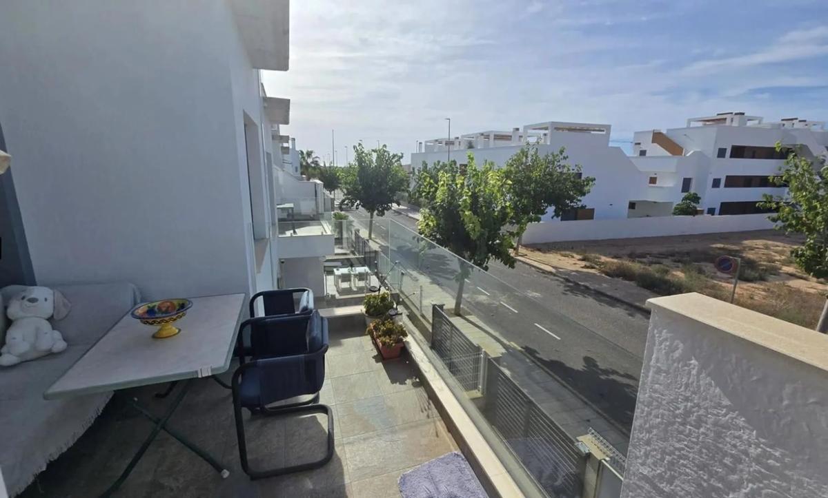 Продажа отдельного шале в Avenida Felipe VI, Пилар де ла Орадада photo 1