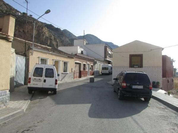 Chalet pareado en calle Gabriel Miró thumbnail 2