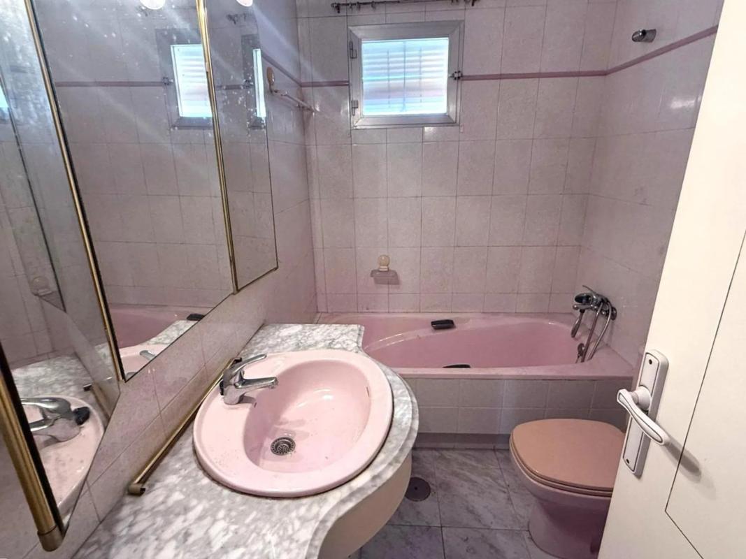 Продажа квартиры на Avenida Vega Baja, Рохалес
 photo 4