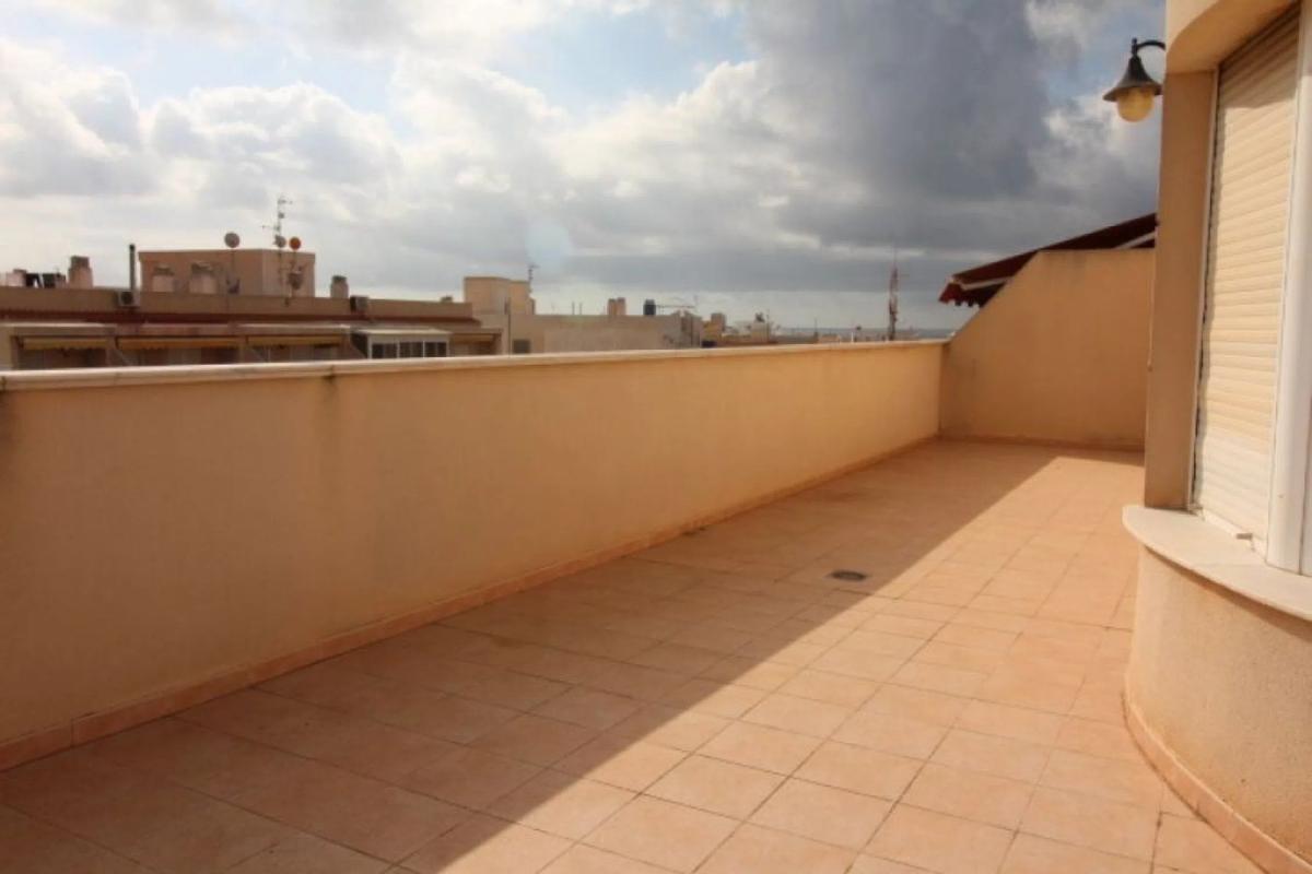 Venta de ático en Barrio El Molino, Torrevieja photo 2