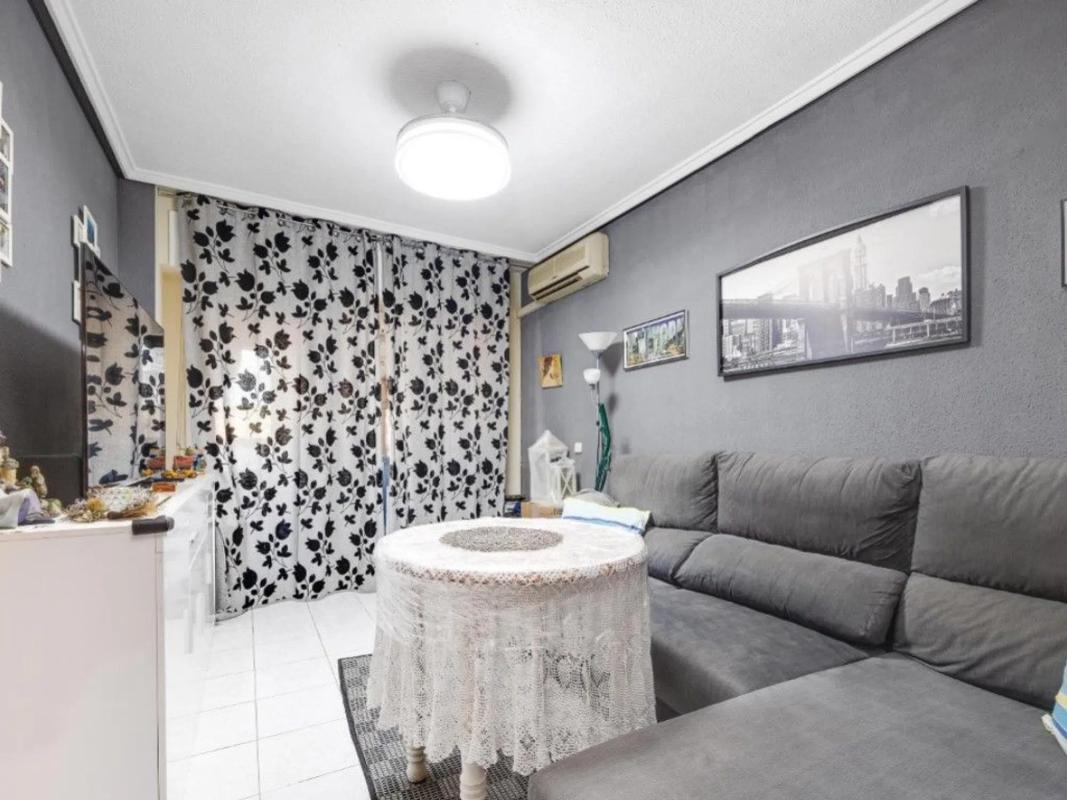 Sale of apartment in Calle Bazan, 90 -92, Torrevieja
photo 5
