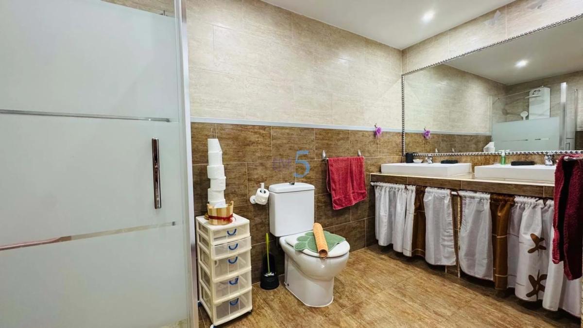 Venta de piso en Barrio El Acequión, Torrevieja
photo 2
