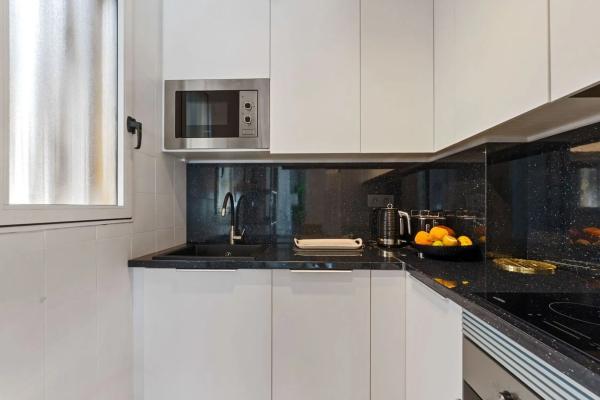 Apartment for sale in Calle Geraneos, Torrevieja thumbnail 1