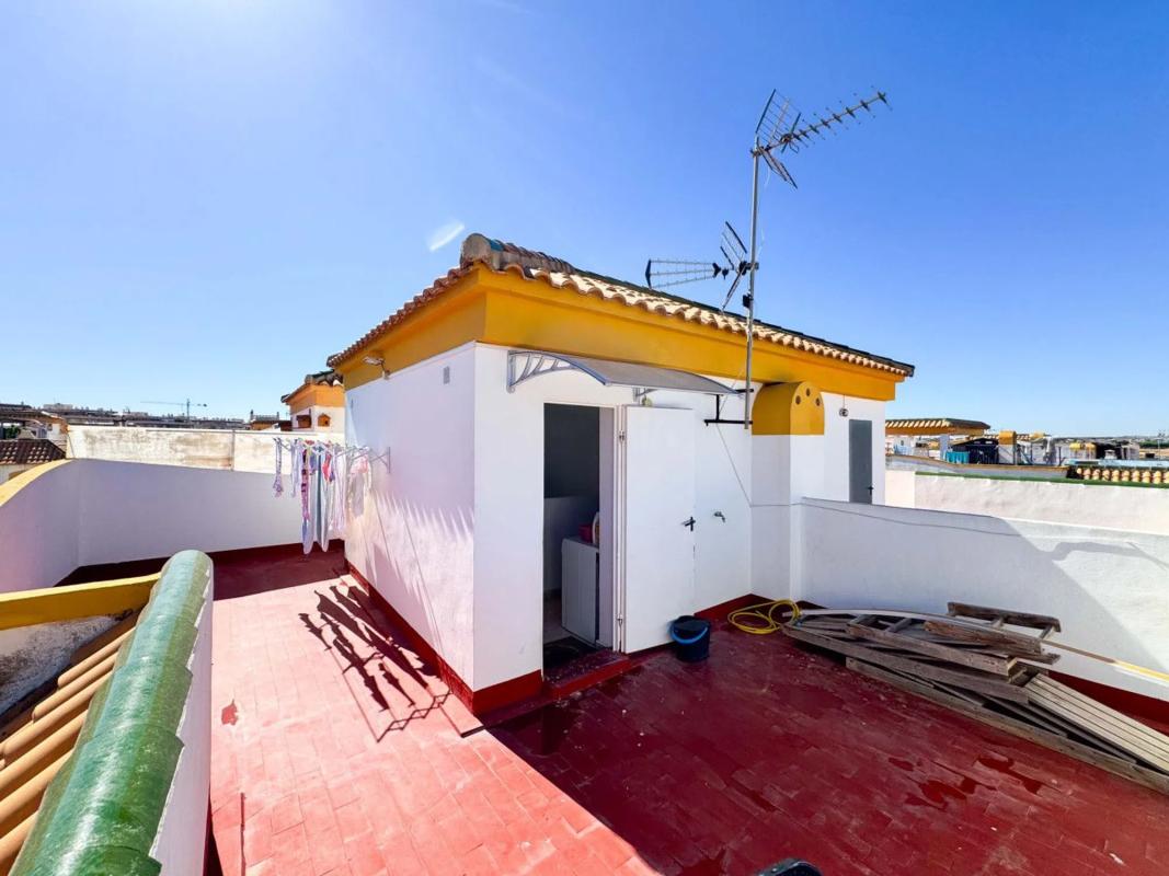 Properties for sale and rent in Spain photo 3