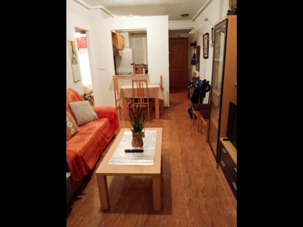 Квартира на продажу на  Calle Caritas, Торревьеха photo 1