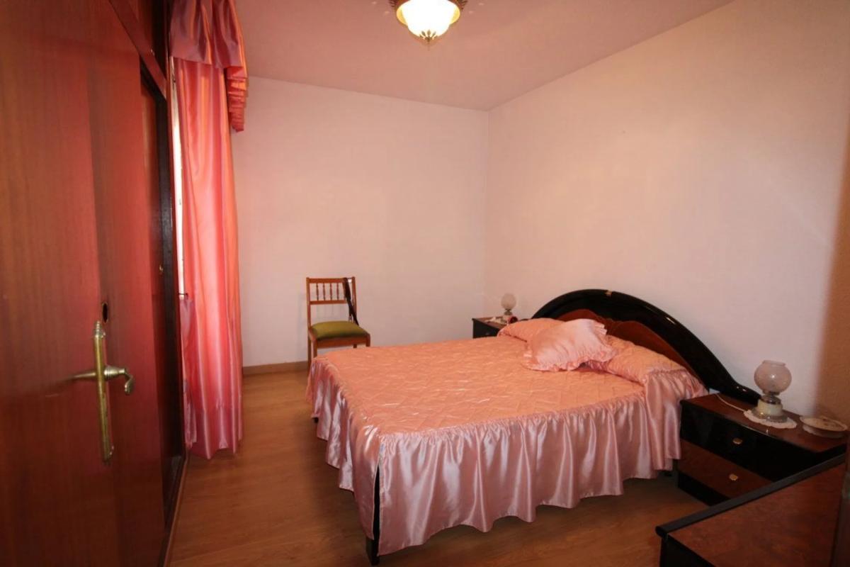 Venta de piso en CL PEDRO LORCA, Torrevieja
 photo 2