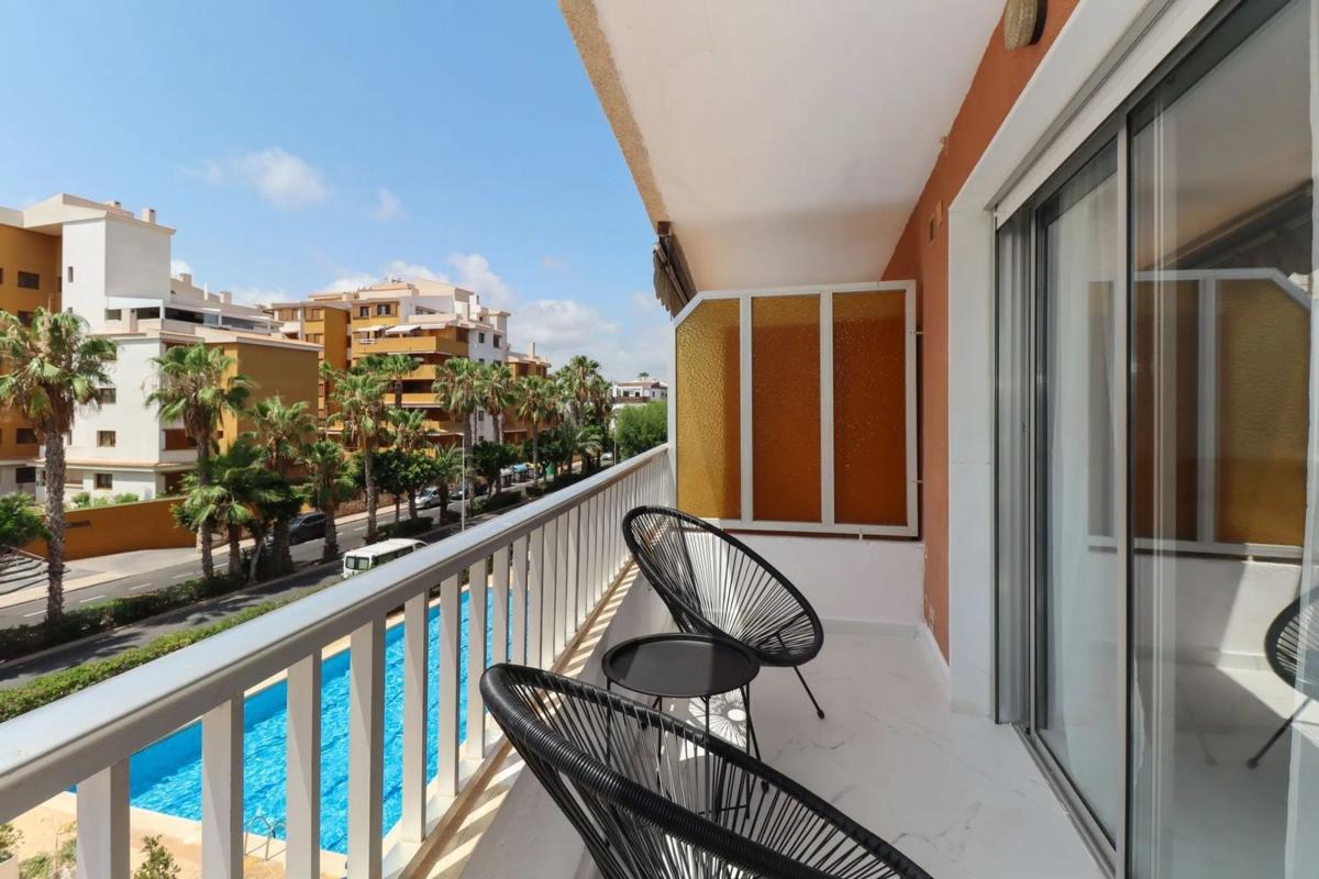 Venta de piso en punta prima, Torrevieja
photo 3