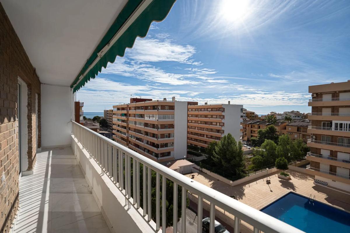 Продажа квартиры на Calle Arrecife, Торревьеха
photo 5