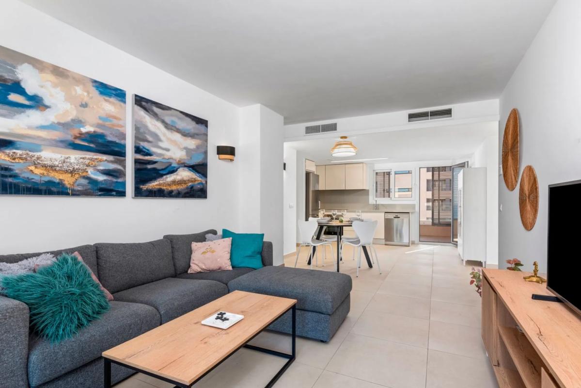 Продажа квартиры на Calle del Tornado, 2, Торревьеха
photo 5